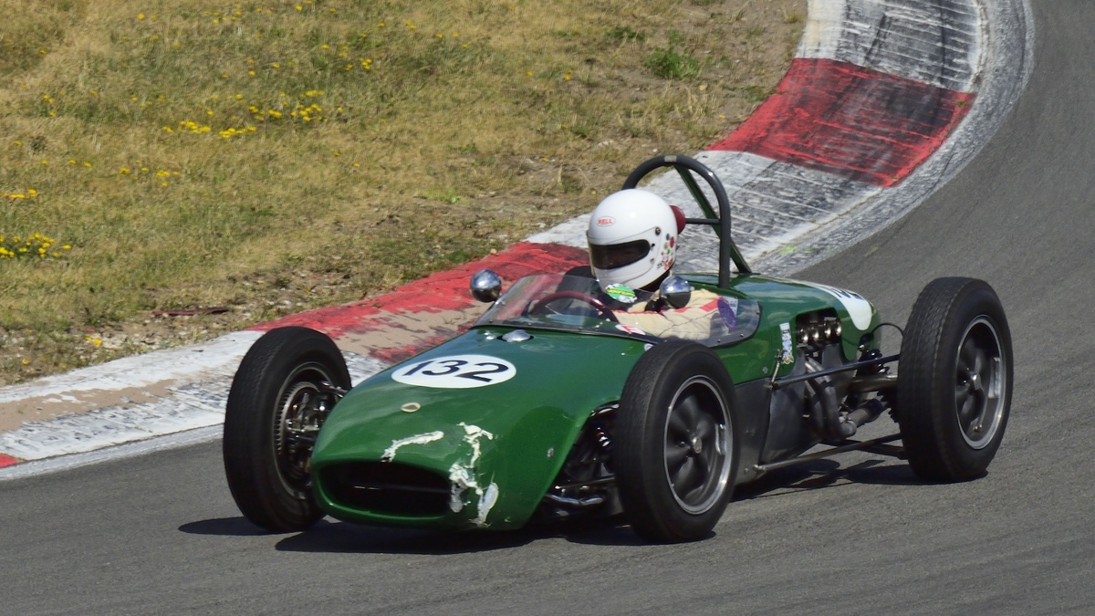 #132, Colin Nursey, Großbritannien im Lotus 18, ccm 1098 Bj:1960, FIA-Lurani Trophy für Formel Junior Fahrzeuge im Prorgamm 46. AvD-Oldtimer-Grand-Prix 11.08.2018 auf dem Nürburgring