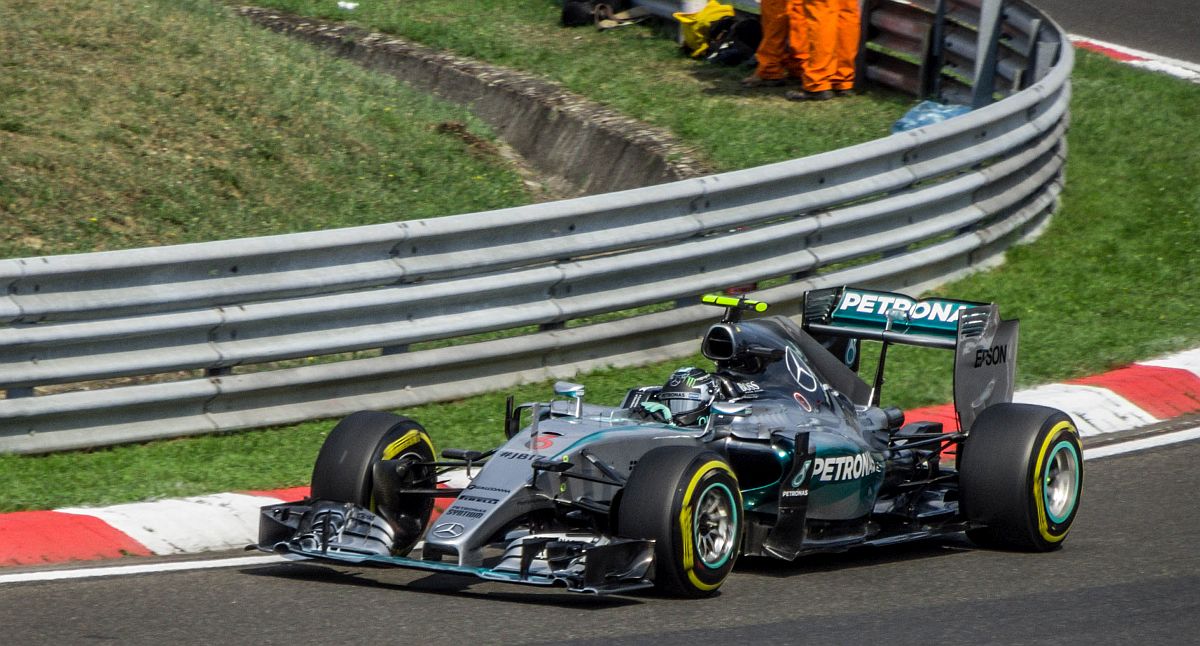 2015-er Mercedes-Benz AMG Formel 1 Rennwagen fotografiert am 25.07.2015.