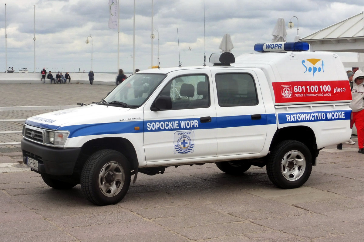 2018-10-02; Fahrzeug der Wasserwacht im Ostseebad Sopot (Polen)