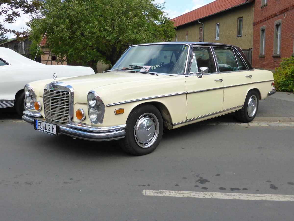 280 SEL, 4,5 steht bei den Fladungen Classics 2014