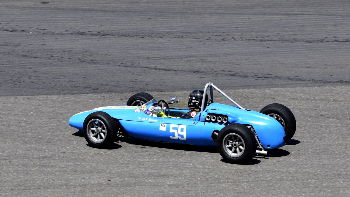 59  Cooper T59, Lurani Trophy/Formula Junior die Rennwagen der Einsteigerformel von 1950er /1960er Jahre, Aufnahmen am 13.06.2026 von den Trib�nen des N�rburgring 