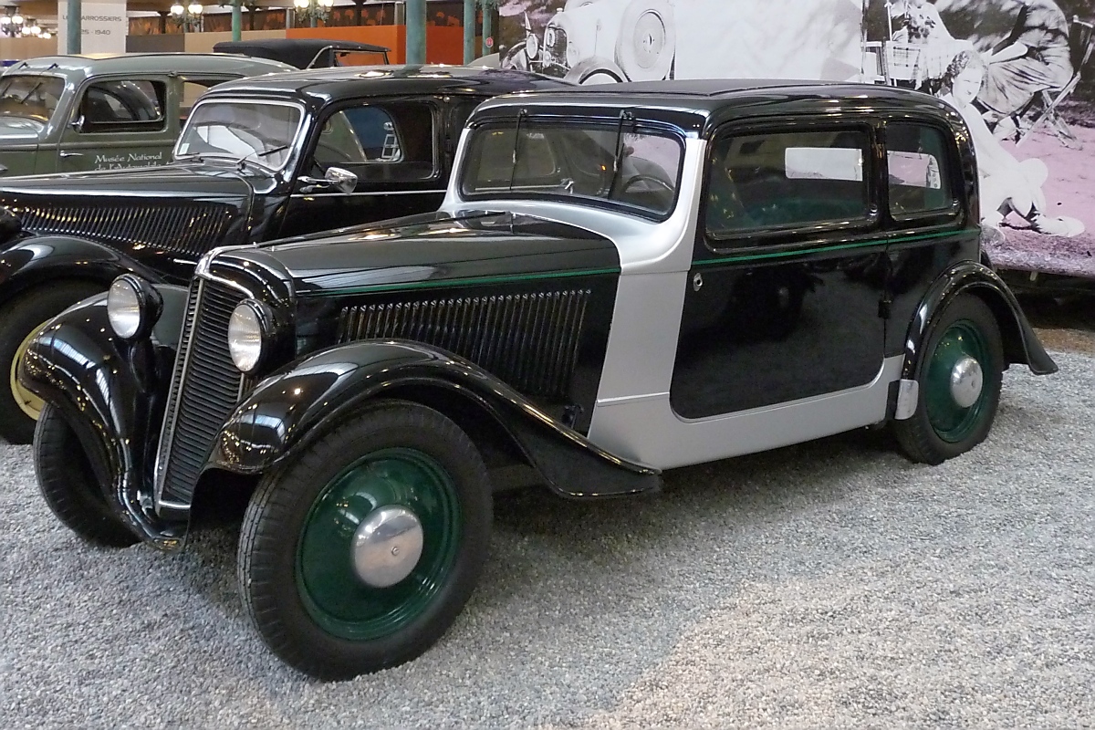 Adler Coach Trumph Junior

Baujahr 1936, 4 Zylinder, 995 ccm, 110 km/h, 25 PS 

Cité de l'Automobile, Mulhouse, 3.10.12 