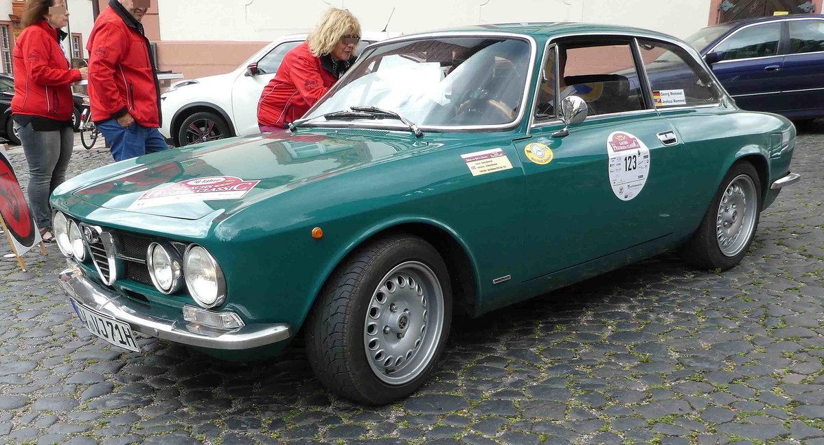 =Alfa Romeo 1750 GTV, Bj. 1971, 1767 ccm, 113 PS, unterwegs in Fulda anl. der SACHS-FRANKEN-CLASSIC im Juni 2019