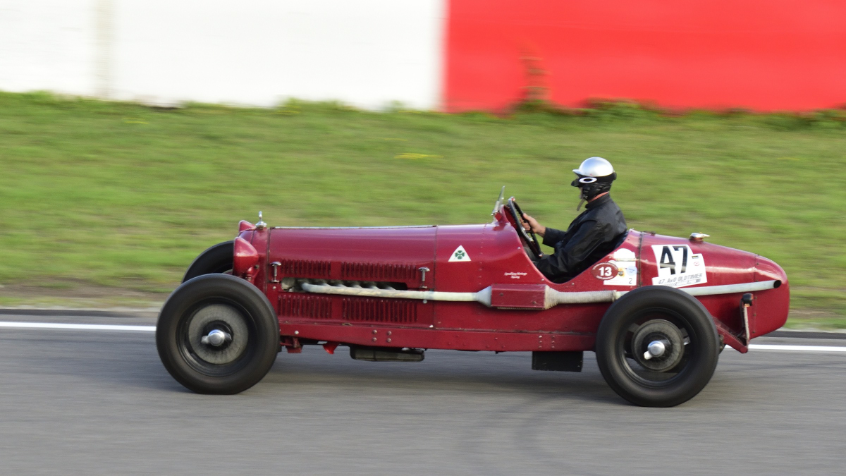 Alfa Romeo 6 C (1930), beim 47. AvD - Oldtimer Grand Prix, 9.-11. August 2019 / Nürburgring, Rennen 13 Vintage Sports Car Trophy. Aufnahme 10.8.2019 von einer Zuschauer- Tribühne