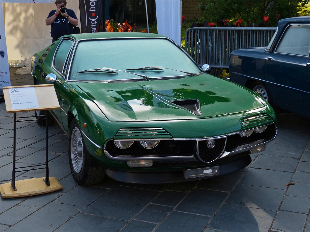 Alfa Romeo Montreal gesehen am 30.08.2014, der Wagen wurde von 1970 bis 1977 gebaut, insgesamt wurden nur 3917 Fahrzeuge produziert. Motor mit 2600 ccm, 8 Zyl, 147 Kw.