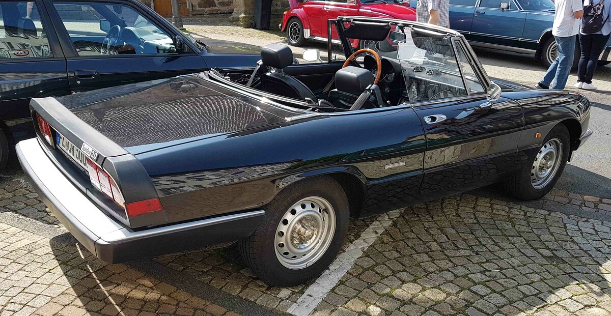 =Alfa Romeo Spider, Bj. 1983, gesehen bei der Oldtimerausstellung in Spangenberg, 05-2023