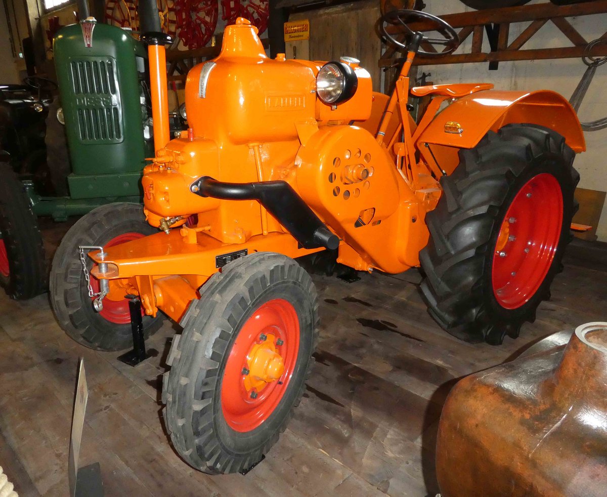 =Allgaier A 22 S, Bj. 1950, 1840 ccm, 22 PS, gesehen im Auto & Traktor-Museum-Bodensee, 10-2019