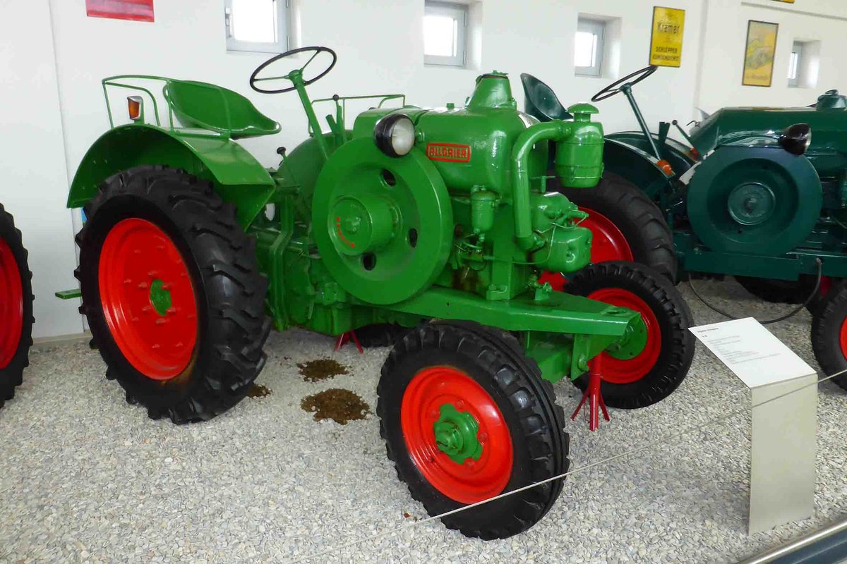 Allgaier R18, präsentiert im Deutschen Traktorenmuseum in Paderborn, April 2016