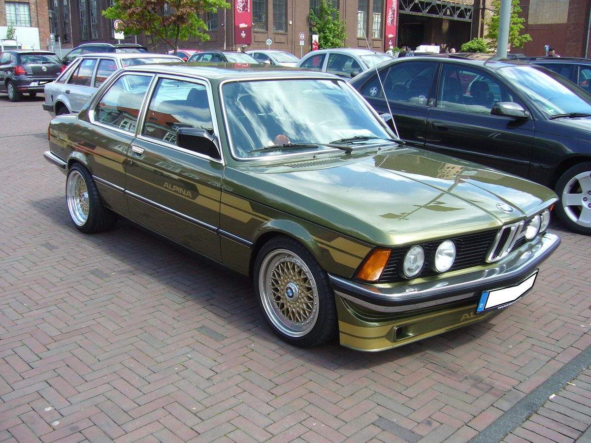 Alpina C1 2.3 auf Basis des BMW E21 323i. Zwischen April 1980 und Juli 1983 sollen 462 Fahrzeuge dieses Typs entstanden sein. Der Sechszylinderreihenmotor hat einen Hubraum von 2316 cm³ und leistet 170 PS. Youngtimertreffen Zeche Ewald in Herten am 12.05.2019.