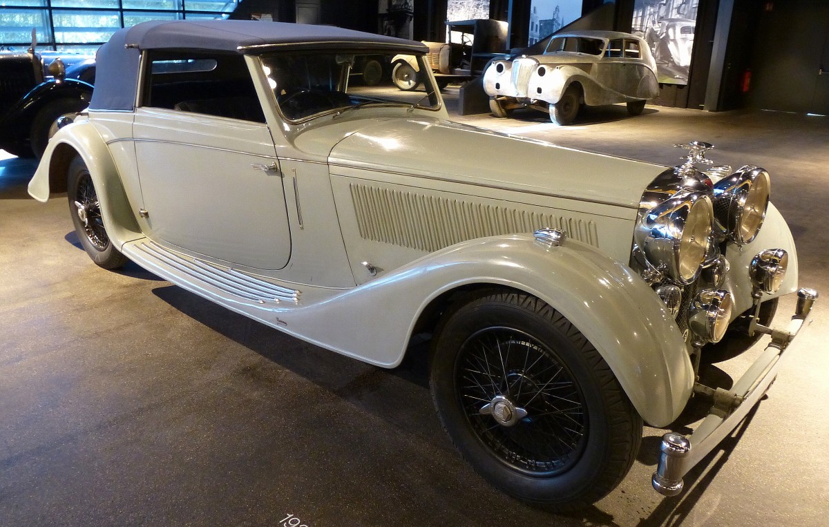 Alvis Speed 20SD Cabriolet, englischer Oldtimer im Originalzustand, Baujahr 1935 fahrbereit, Automobilmuseum Volante in Kirchzarten bei Freiburg, Okt.2015