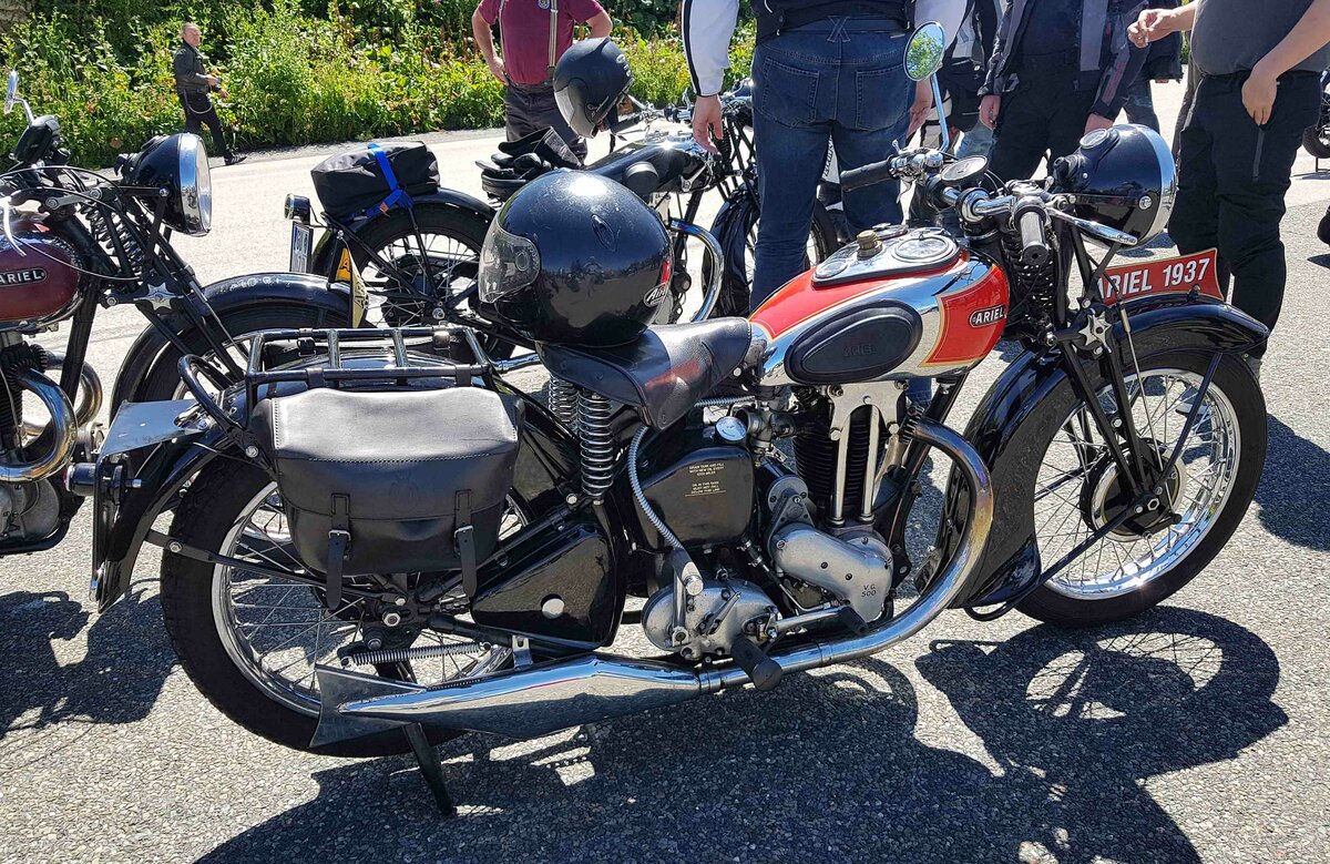 =Ariel-Motorrad Bj. 1937, gesehen anl. der Jahrestour vom Ariel-Club Österreichs auf der Rossfeldstrasse bei Berchtesgaden, 06-2022
