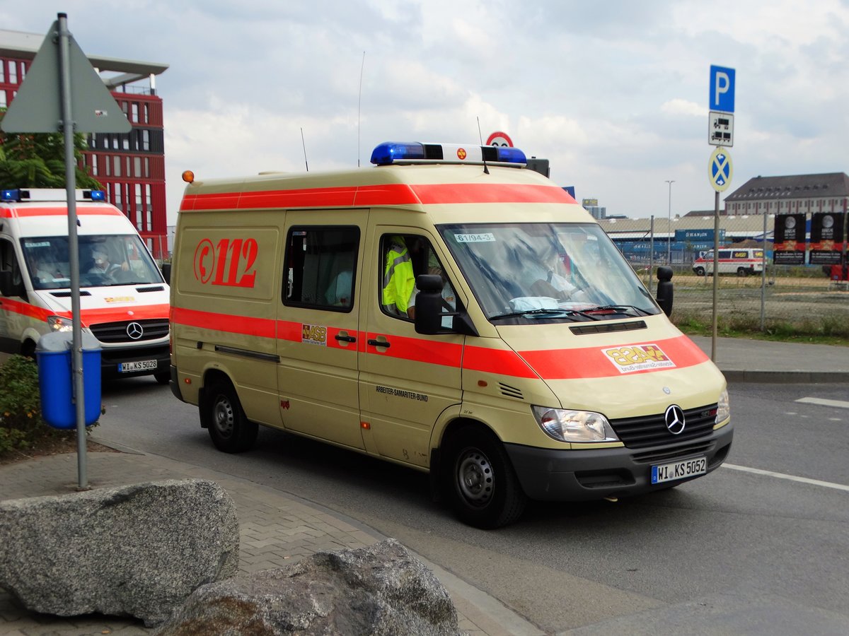 ASB Mercedes Benz Sprinter RTW am 30.09.17 bei der Katstrophenschutz Übung Frankopia im Frankfurter Osthafen 