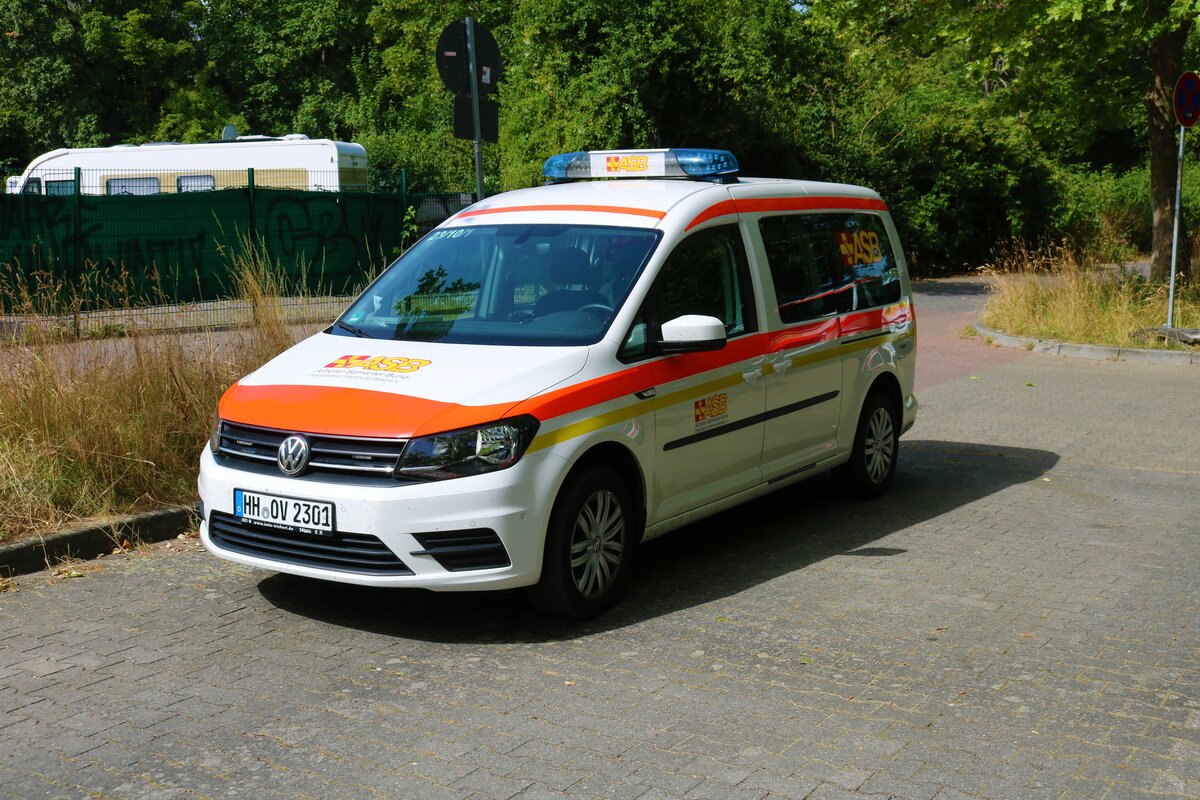 ASB VW Caddy am 18.06.22 bei der Bundesübung des ASB in Mainz am Bereitstellungsraum