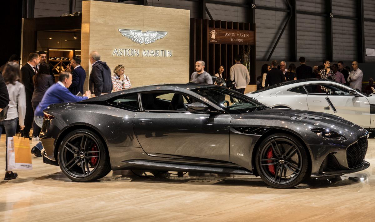 Aston Martin DBS ausgestellt auf dem 2019-er Autosalon Genf.