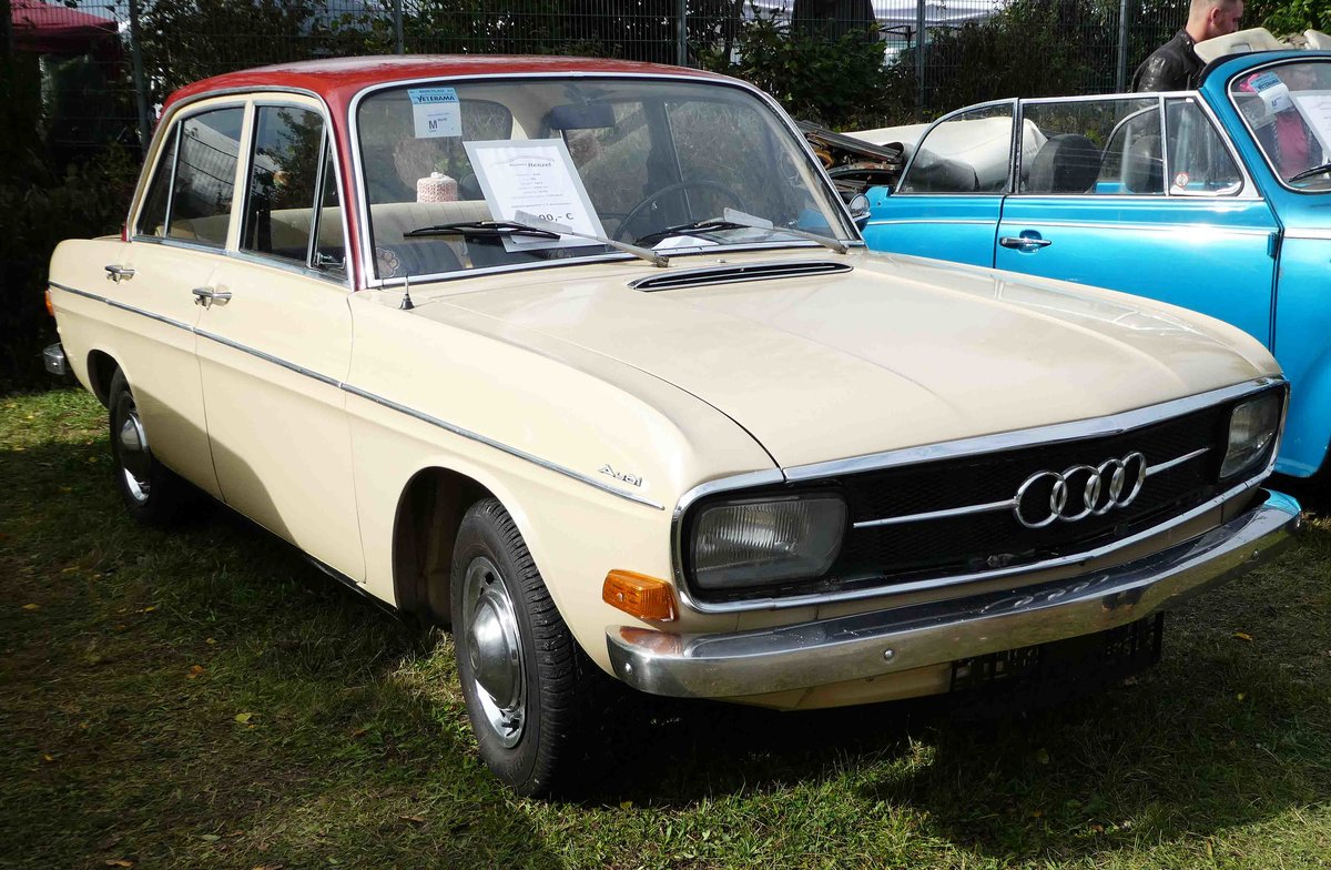 =Audi 60 L, Bj. 1971, steht bei der Veterama zum Verkauf, 10-2017