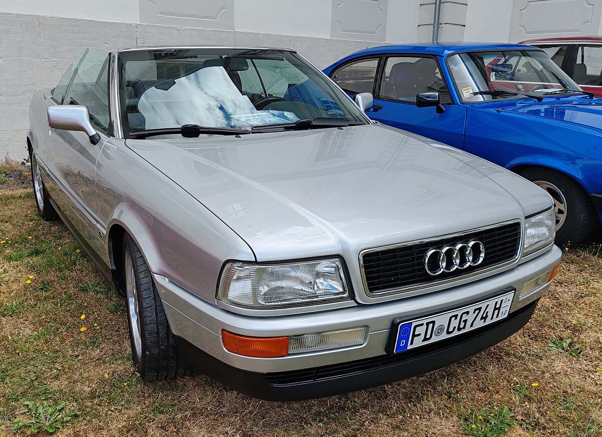 =Audi 80 Cabrio, gesehen bei der Oldtimerausstellung Blech & Barock bei Schloss Fasanerie, 07-2026