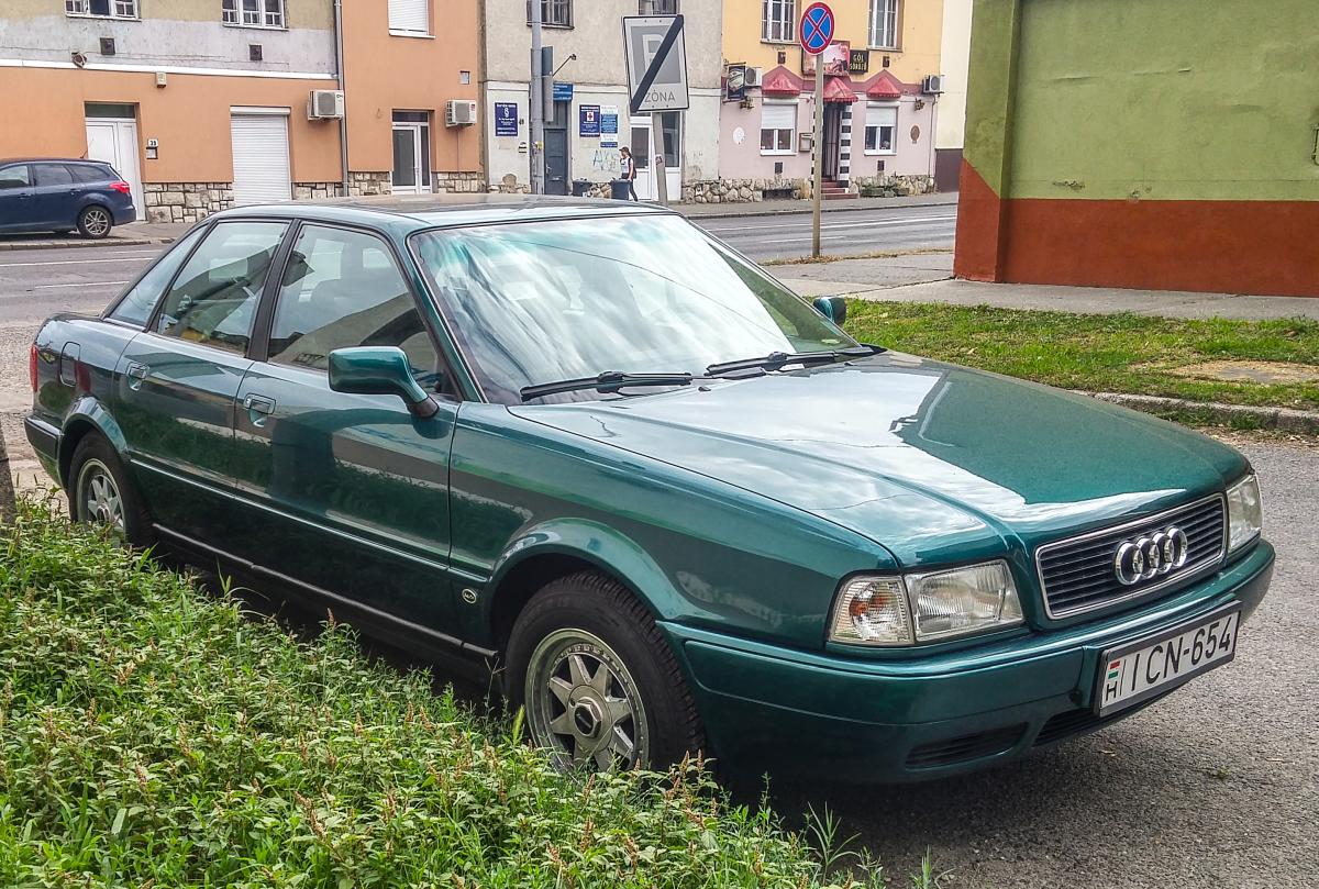Audi 80 in gepflegten schönen Zustand. Pecs (HU), Juli, 2019.