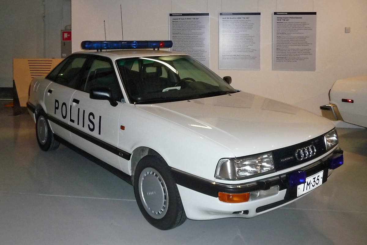 Audi 90 Quattro 1988  TM-35 
Etwas untermotorisiert: 2226 ccm, 100 kW, 186 Nm/3500 rpm, 206 km/h, in 8,9s auf 100 km/h

Mobilia Automuseo, Kangasala, Finnland, 14.4.2013