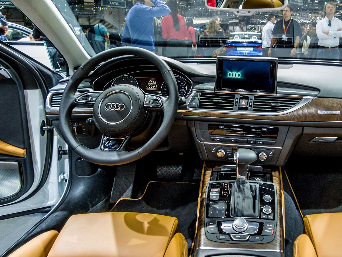 Audi A6 Allroad Interieuraufnahme. Autosalon Genf März 2014.