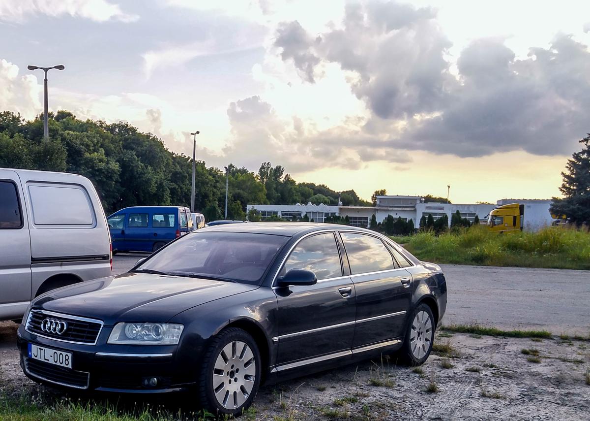 Audi A8, aufgenommen in Pécs (HU), Juli, 2019.