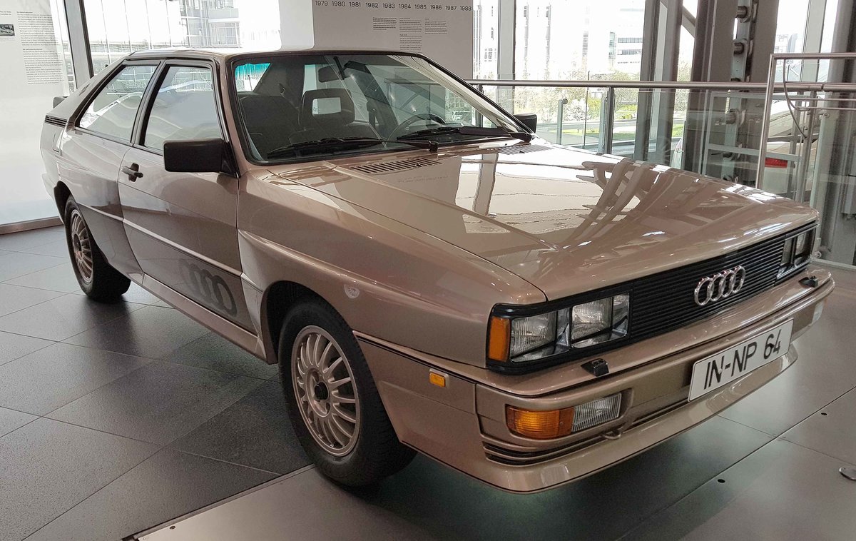 =Audi quattro, Bj. 1982, 2144 ccm, 200 PS, gesehen im Audi-Museum Ingolstadt im April 2019. In der Zeit von 1980 - 1991 wurde der erste serienmäßige PKW mit permanentem Allradantrieb 11452 mal produziert.