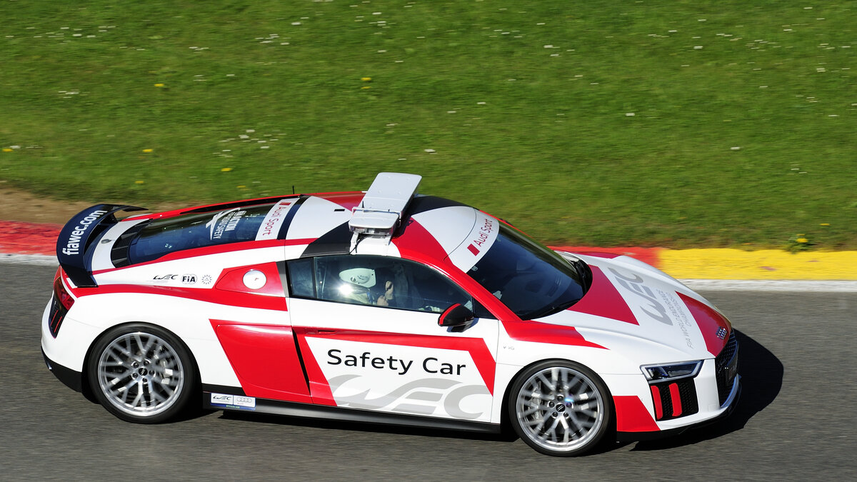 Audi R8 V10, Saftey Car dees ACO und WEC beim Einsatz wärend des 6h Langstrecken WM Rennen in Spa Francorchamps am 6.5.2017