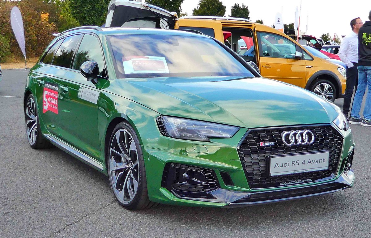 =Audi RS 4 Avant, gesehen beim Fuldaer Autotag 2018 im August