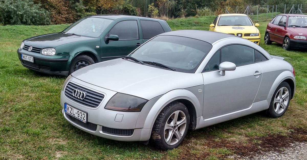 Audi TT Coupé der ersten Generation...langsam schon ein Klassiker. Foto: September, 2020.