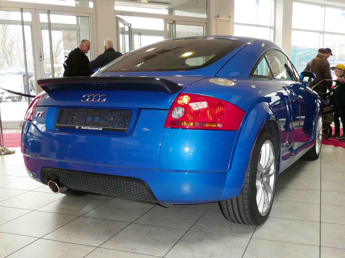 =Audi TT steht zum Verkauf bei der Technorama in Kassel im März 2017