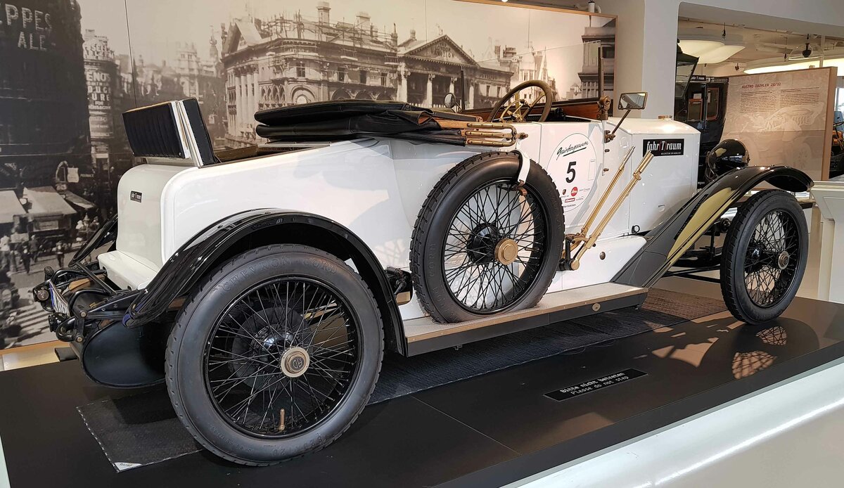 =Austro-Daimler, Bj. 1918, 3563 ccm, 35 PS, steht im Museum  fahr(T)raum - Ferdinand Porsche  in Mattsee/Österreich, Juni 2022