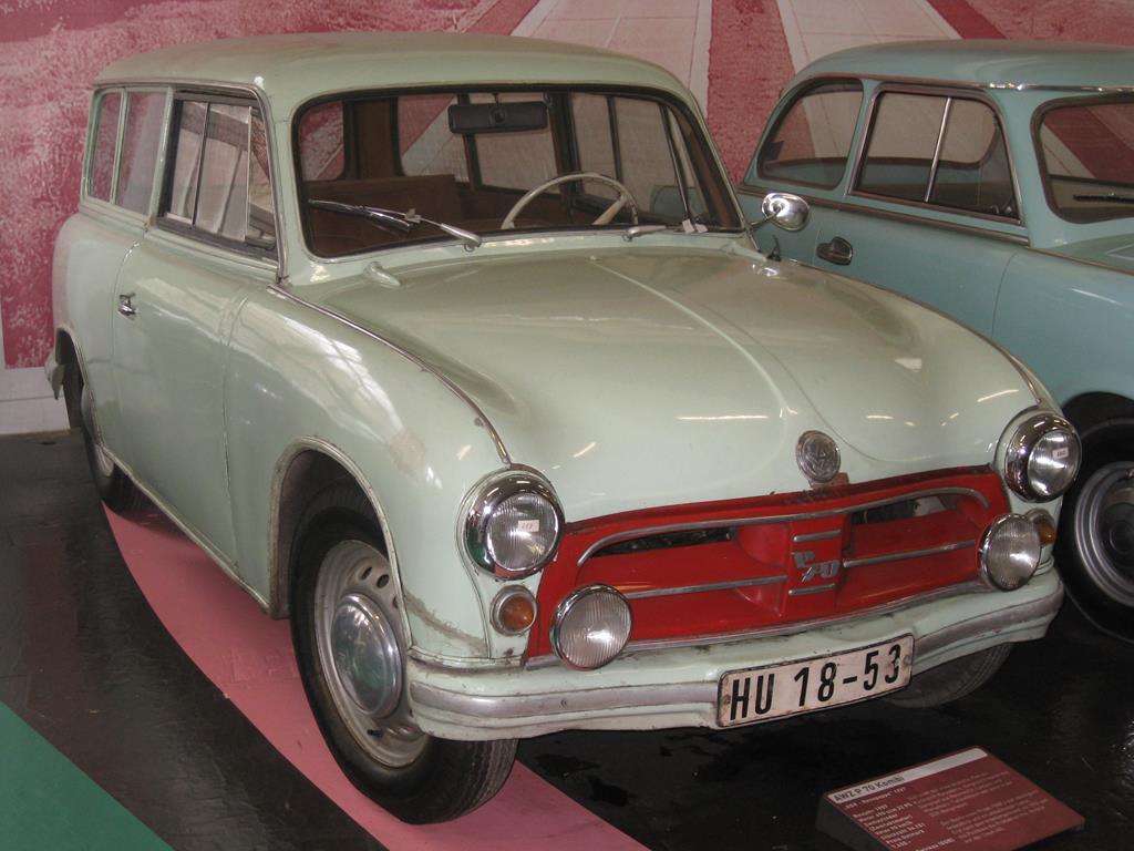 Automuseum Schramberg am 12.3.2016: AWZ P 70 Kombi, Baujahr 1957, DDR.