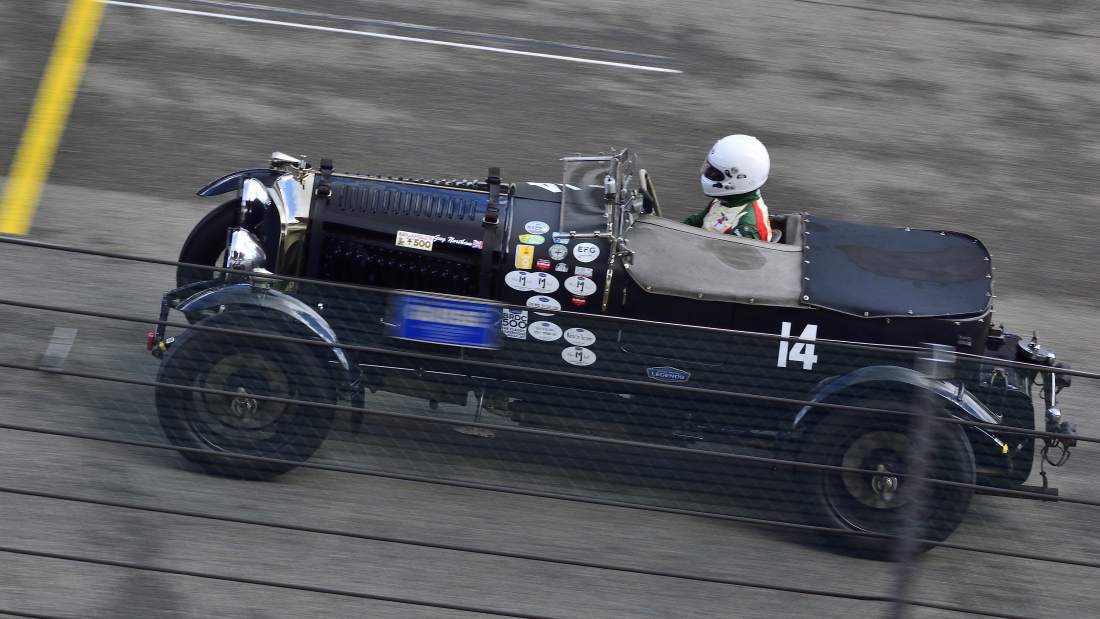 Bentley 4½ Liter, hinter dem Sicherheitszaun beim Pre War Sports Cars Rennen, Spa Six Houers am 1.10.2022.