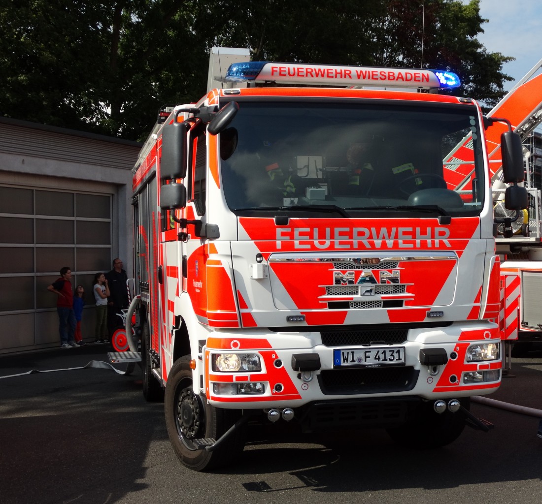 BF Wiesbaden MAN TGM HLF 20/16 (Florian Wiesbaden 1/46) am 12.09.15 beim Tag der Offenen Tür in Wiesbaden