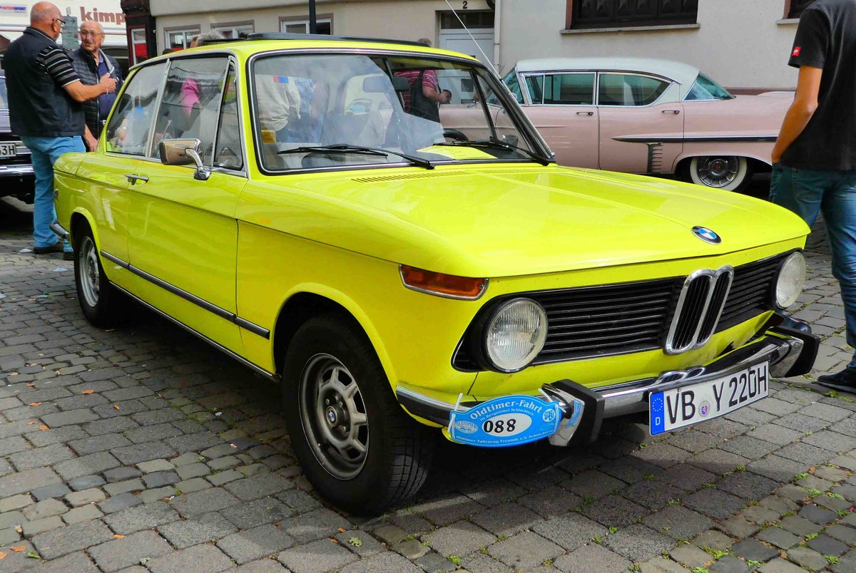 =BMW 02er Reihe, ausgestellt beim Sockenmarkt in Lauterbach, 09-2018