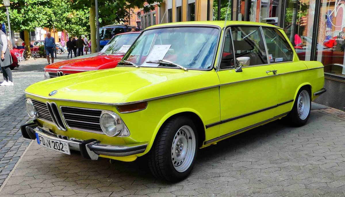 =BMW 2002, Bj. 1972, 100 PS, ausgestellt beim Hünfelder Stadtfest, 08-2018