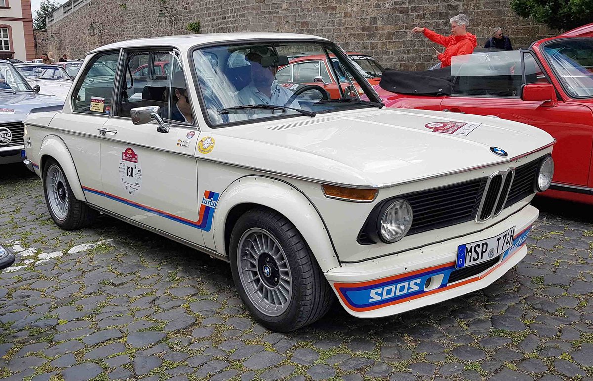 =BMW 2002 turbo, Bj. 1974, 1977 ccm, 170 PS, steht in Fulda anl. der SACHS-FRANKEN-CLASSIC im Juni 2019