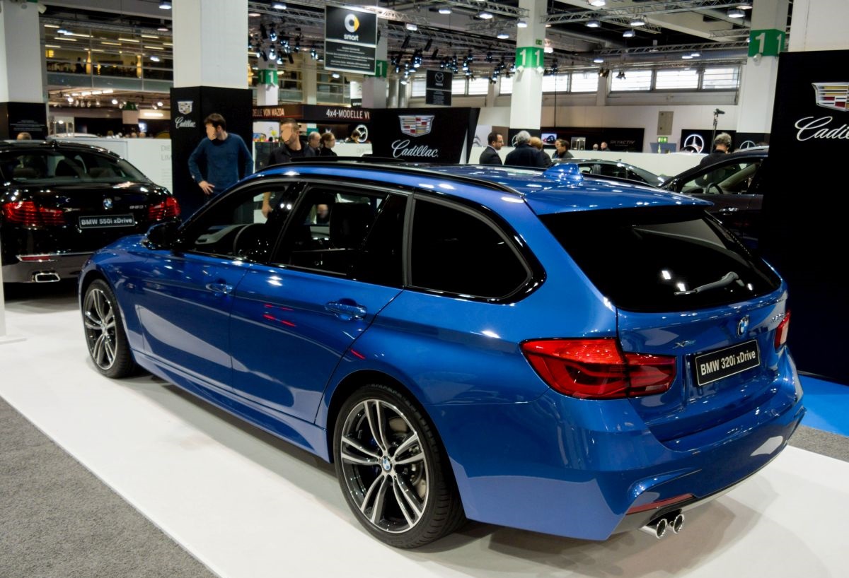 BMW 3-er F30 / F31, facelift ab 2015, Rückasicht,  hier mit Sportpaket. Foto: Auto Zürich November 2015