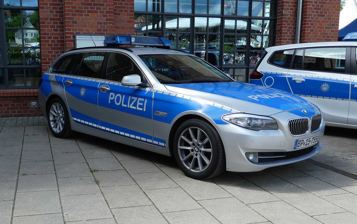 =BMW 5er-Reihe der Bundespolizei, gesehen im Juni 2019 beim Hessentag in Bad Hersfel