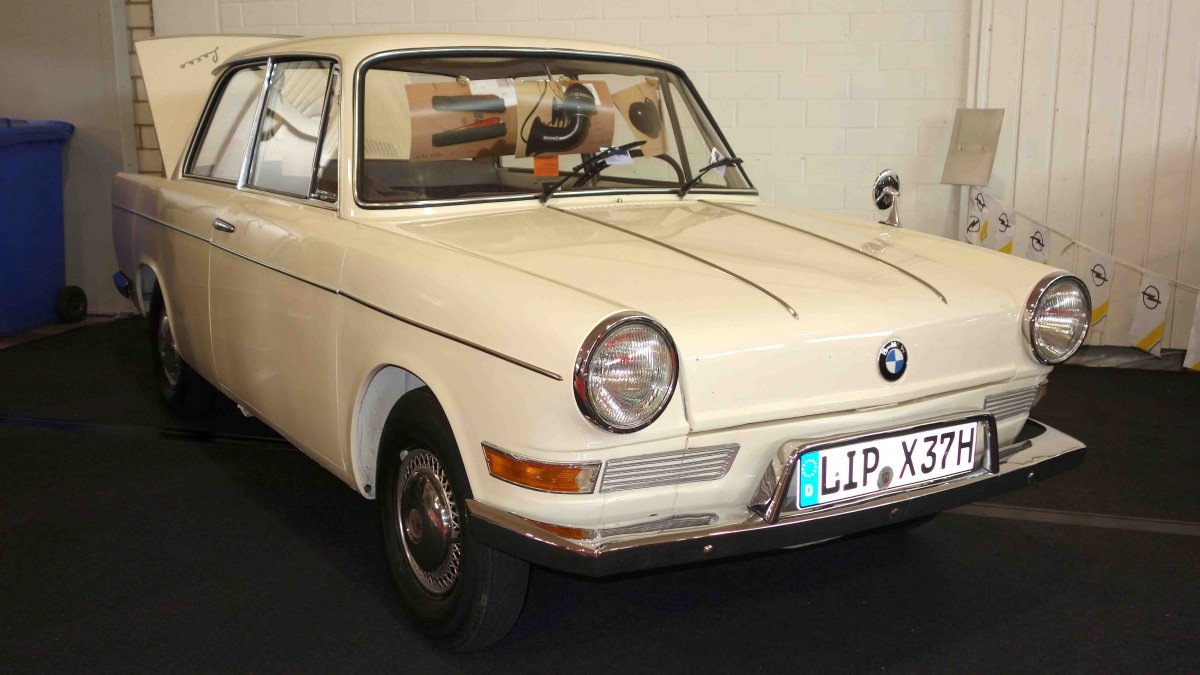 BMW 700 Luxus, ausgestellt auf der Technorama in Kassel am 16.03.2014