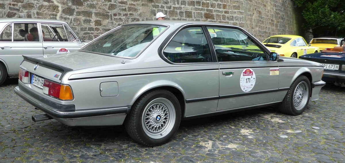 =BMW M 635 CSi, Bj. 1983, 3400 ccm, 286 PS, pausiert in Fulda anl. der SACHS-FRANKEN-CLASSIC im Juni 2019