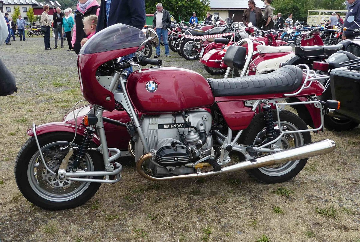 =BMW Seitenwagengespann, gesehen bei den Motorrad-Oldtimer-Freunden Kiebitzgrund im Juni 2018