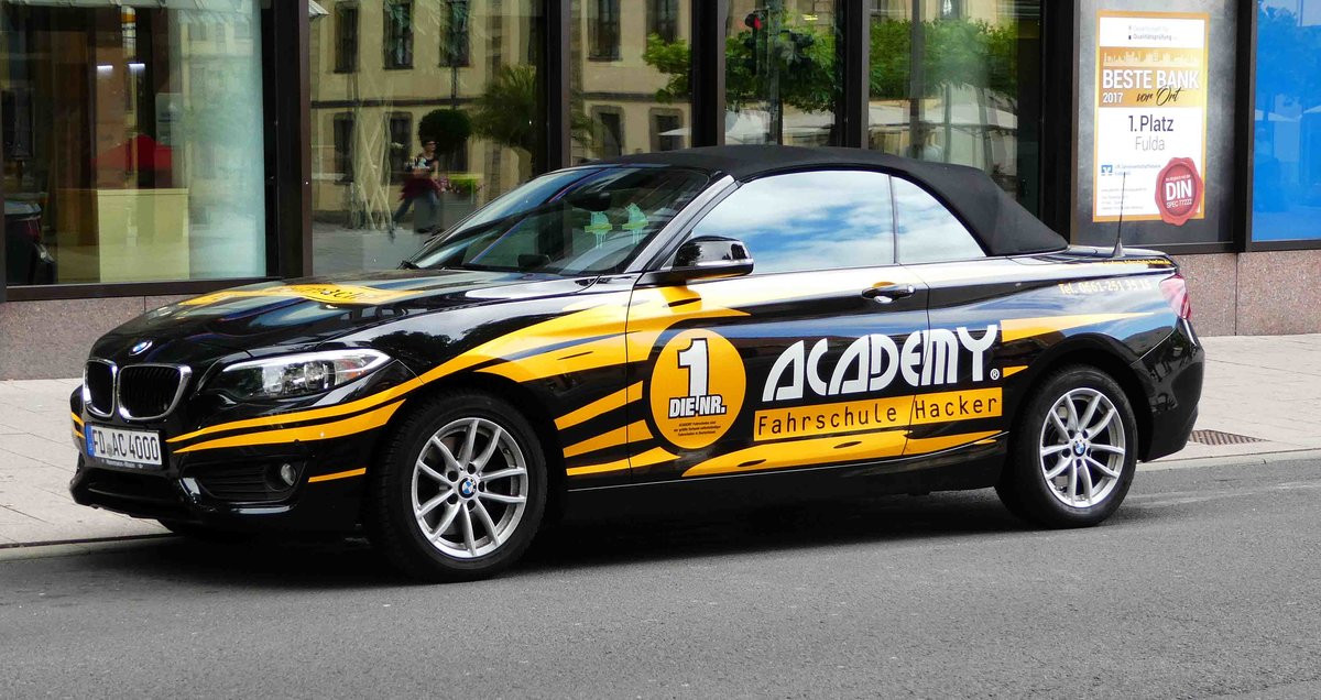 =BMW X2 Cabrio der Fahrschule HACKER gesehen im Juli 2017 in Fulda