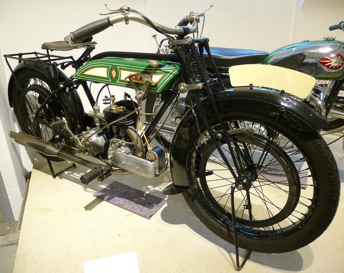 BSA S26, Oldtimer aus England, Baujahr 1925, 1-Zyl.4-Taktmotor mit 500ccm und 10PS, Vmax.95Km/h, NSU-Museum, Sept.2014