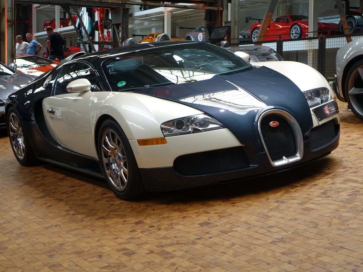 Bugatti Veyron 16.4, Baujahr 2005, W16, 7993 Cm, 1001 PS, Nationales Automuseum The Loh Collection (27.06.2026)