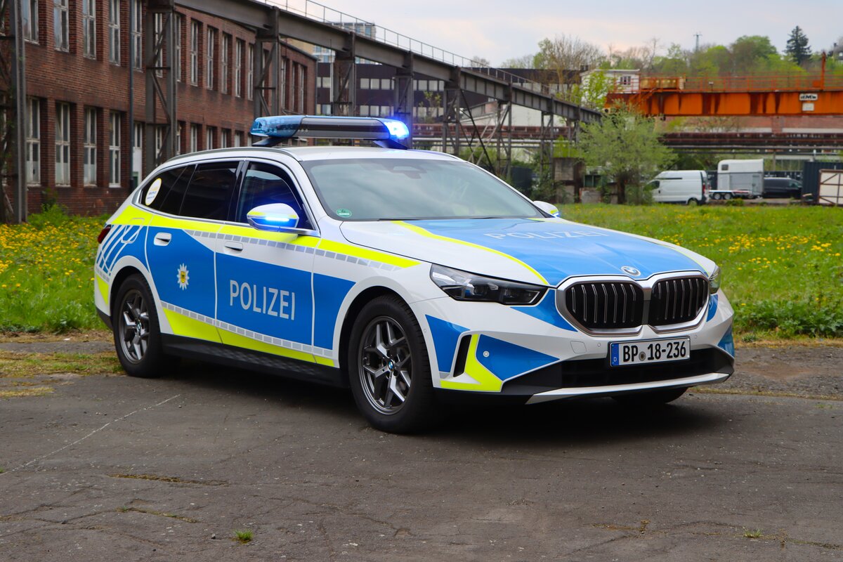 Bundespolizei BMW 5er FustW am 18.04.26 beim Blaulichttag in Henschel Museum Kassel. Danke f�r das kleine spontane Shooting