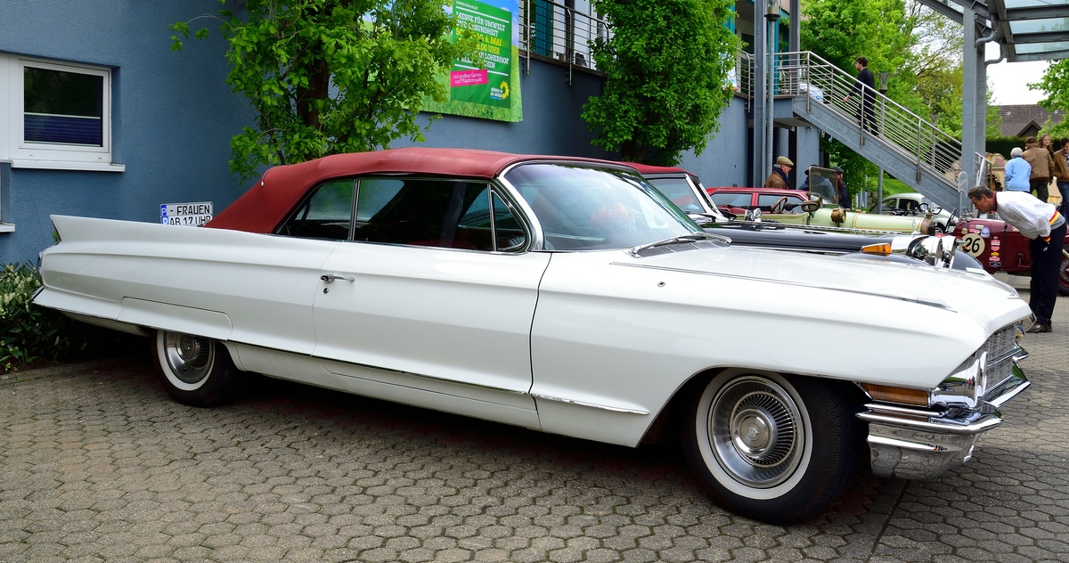Cadillac Eldorado (1961–1964) „Frühlingserwachen“ der Oldtimer-Interessengemeinschaft Grenzland, am 1.5.2018. Geilenkirchener Sportpark Loherhof