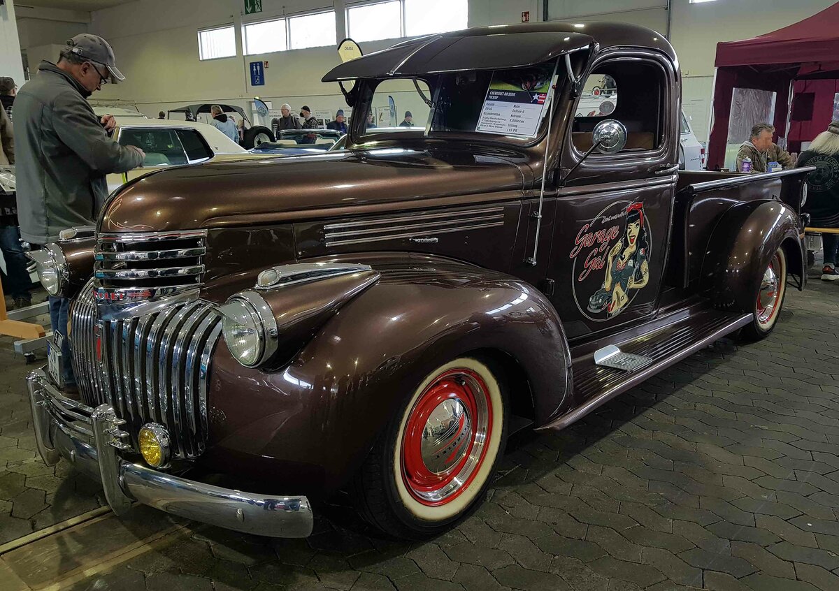 =Chevrolet AK Serie Pickup, Bj. 1946, 3800 ccm, 115 PS, steht in der Ausstellungshalle der Technorama 2023 in Kassel