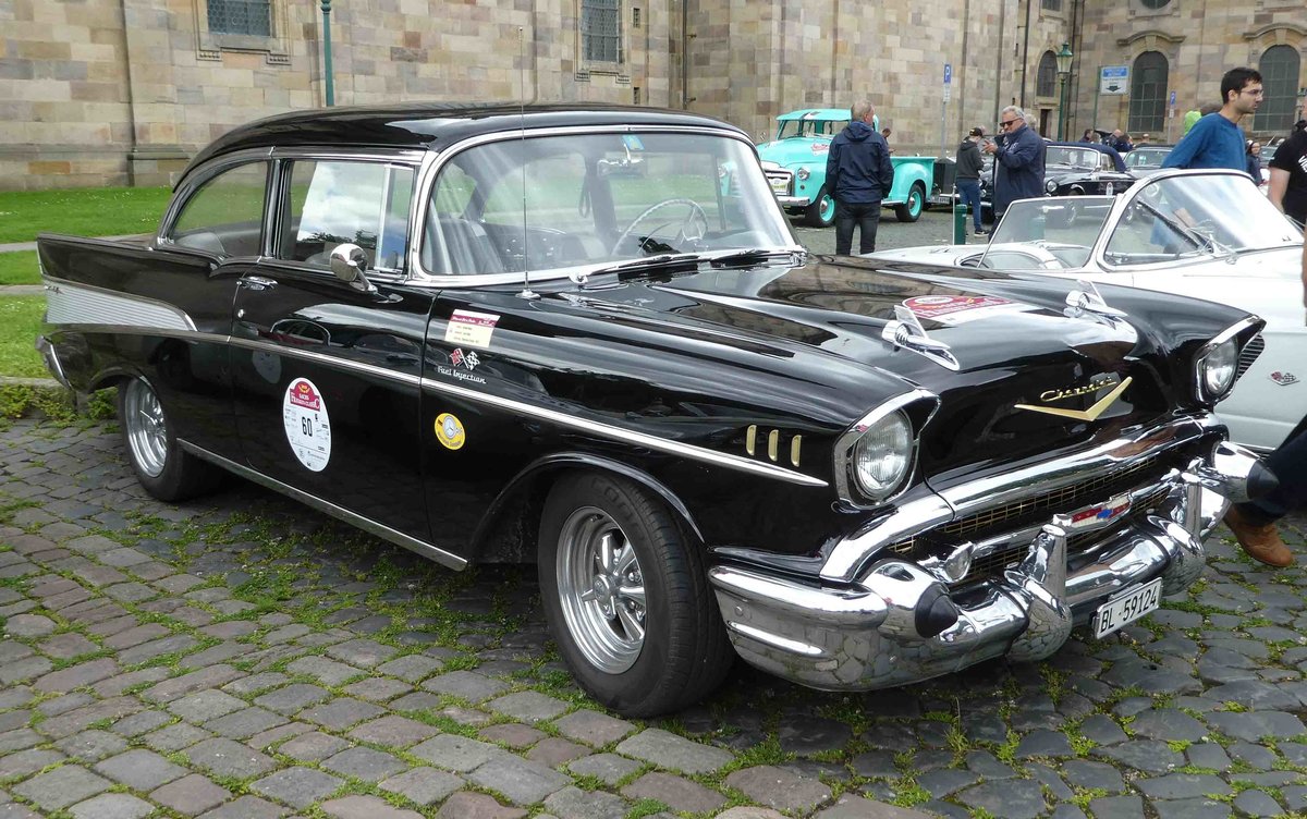 =Chevrolet Bel-Air, Bj. 1957, 4637 ccm, 240 PS, steht in Fulda anl. der SACHS-FRANKEN-CLASSIC im Juni 2019