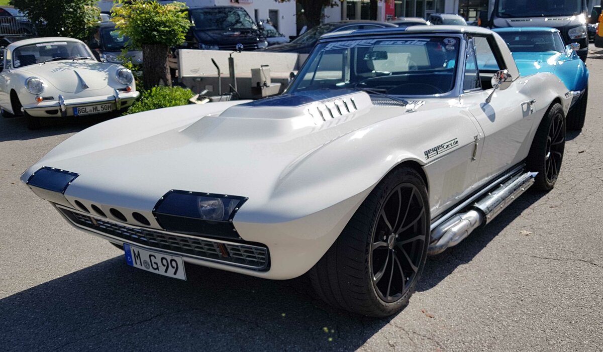 =Chevrolet Corvette, gesehen bei der Fahrzeugabnahme anl. des Rossfeldrennens  Edelweiss-Bergpreis  2022 im Markt Berchtesgaden.