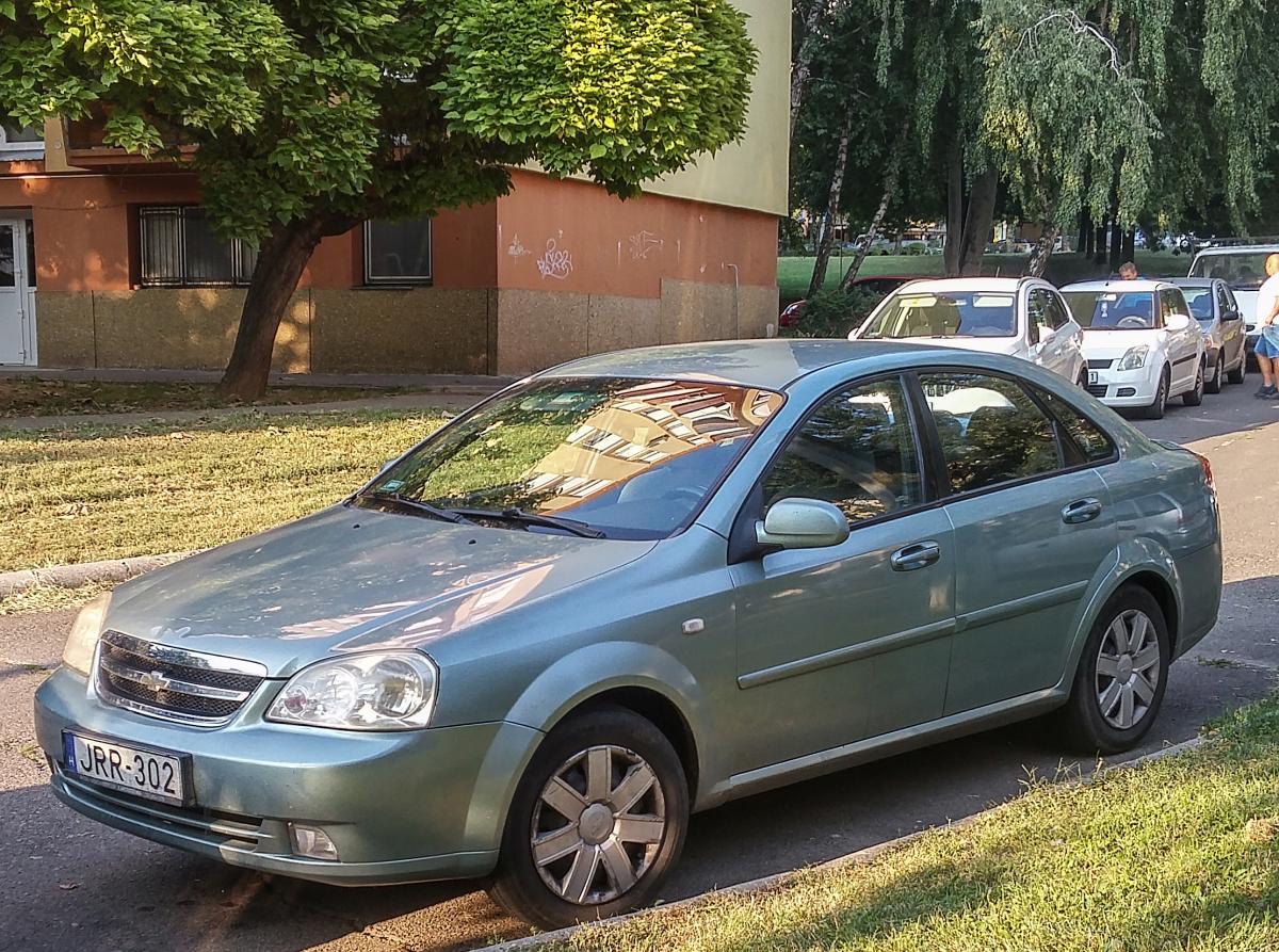 Chevrolet Lacetti Sedan, aufgenommen in Pécs, August 2019